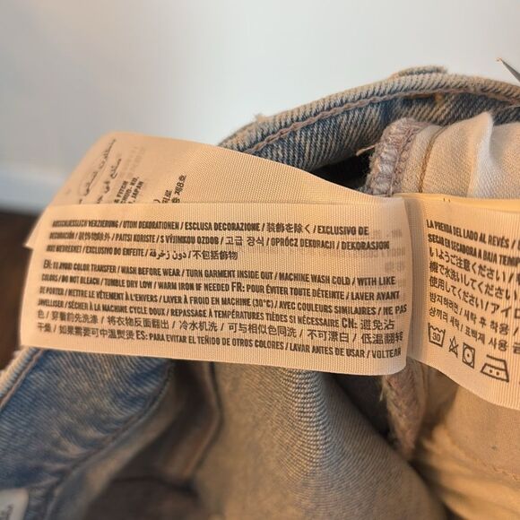 Abercrombie Women Ultra High Rise 90s Straight Jean Criss-Cross Waistband 33 NWT - Picture 16 of 16